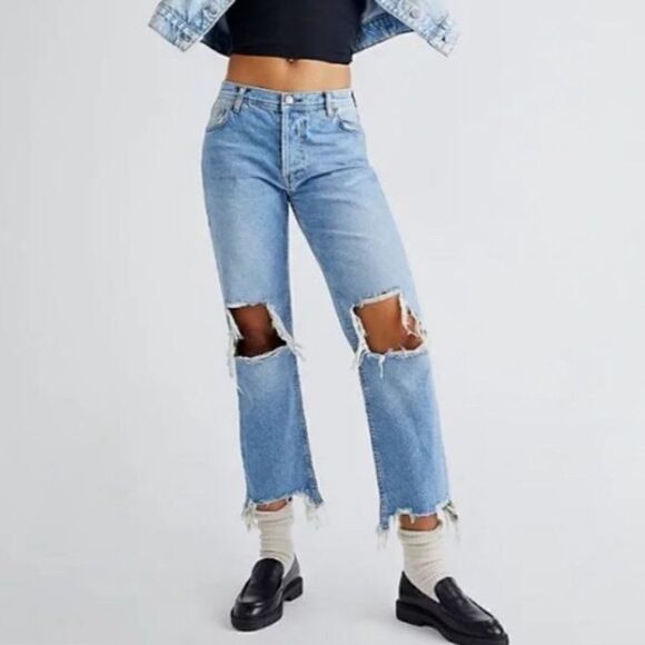 Free People Maggie Mid Rise Straight Leg Distressed Jeans NWT - Picture 1 of 13